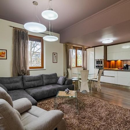 Cosy Luxury Flat In The Centrum- 90Sqm - 3 Rooms. Varna Bagian luar foto