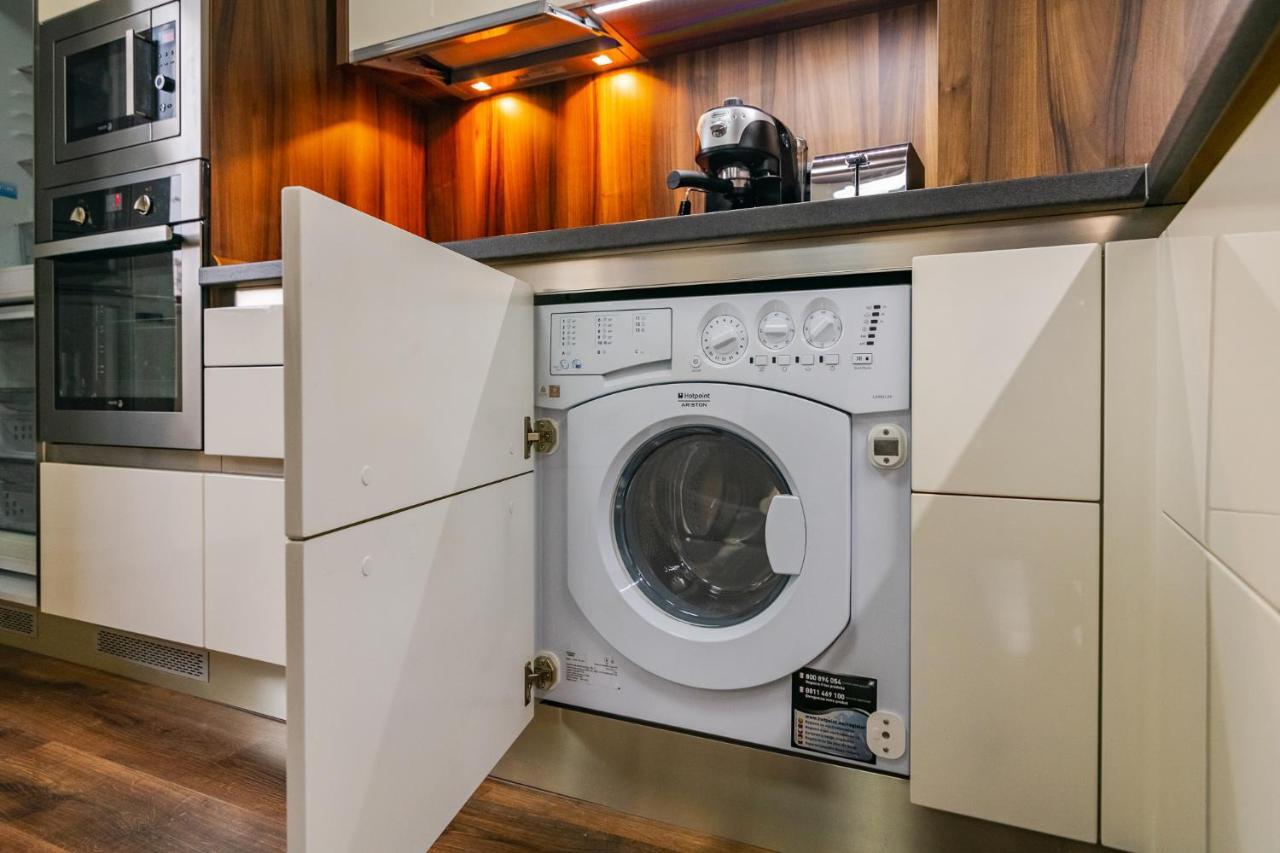 Cosy Luxury Flat In The Centrum- 90Sqm - 3 Rooms. Varna Bagian luar foto