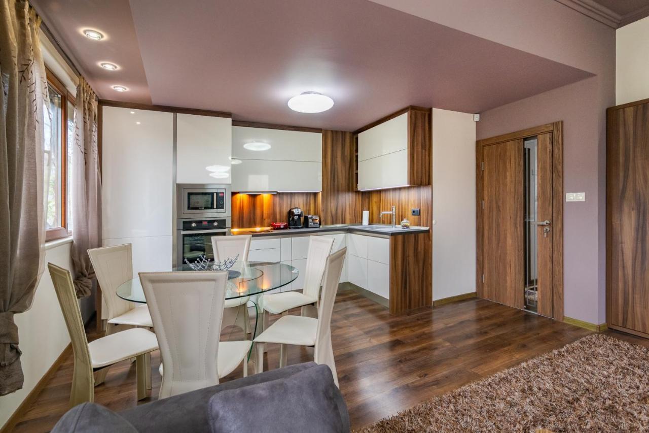 Cosy Luxury Flat In The Centrum- 90Sqm - 3 Rooms. Varna Bagian luar foto