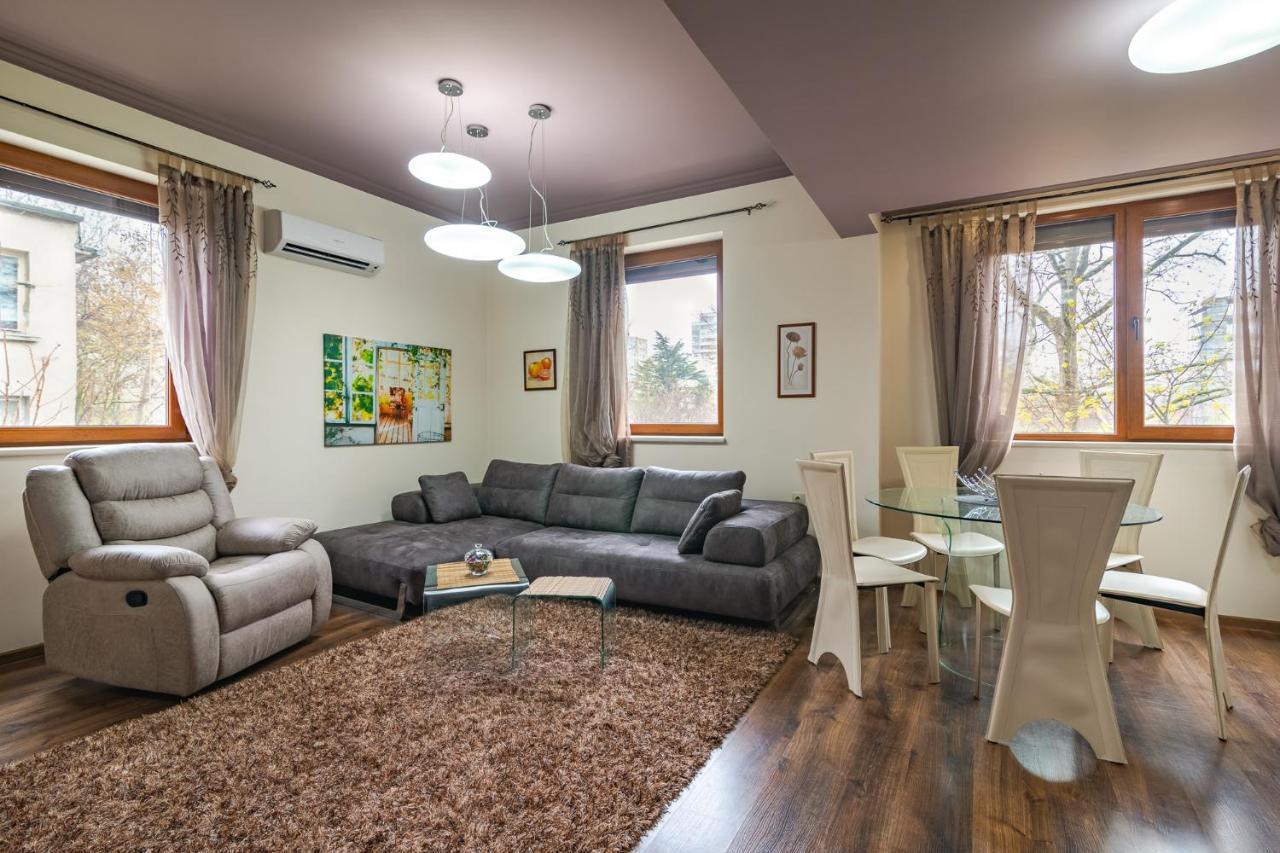 Cosy Luxury Flat In The Centrum- 90Sqm - 3 Rooms. Varna Bagian luar foto